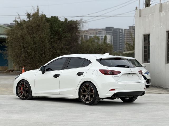 MAZDA馬自達 MAZDA 3  第2張相片