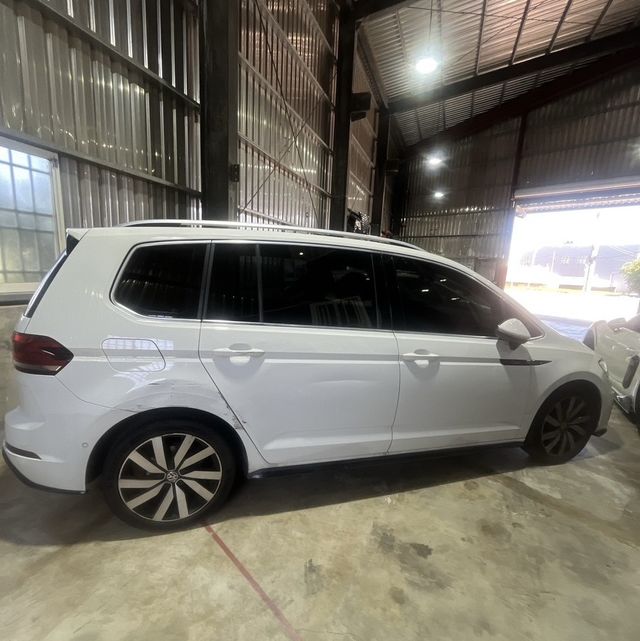 VOLKSWAGEN福斯 TOURAN  第3張相片