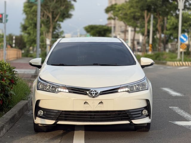 TOYOTA豐田 ALTIS  第1張相片