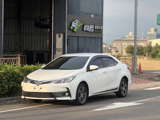 TOYOTA豐田 ALTIS  第2張相片