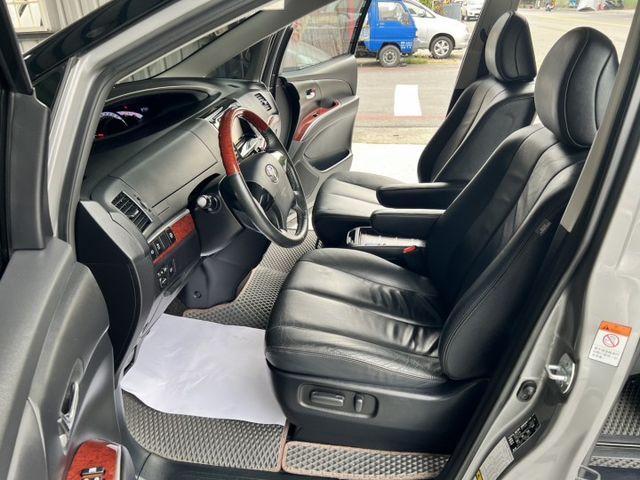 原廠2.4動力 順又耐操 一手車   原板件 七人座超大空間 可保固  第6張相片