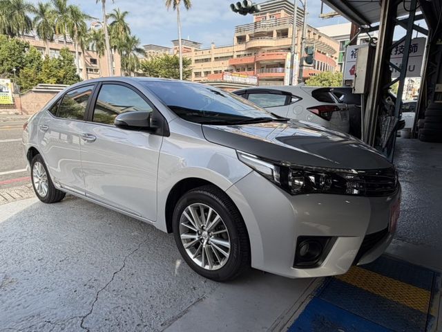 一手車 原廠保養 公里數保證 空間大 好開 好養 家用通勤都滿分  第2張相片