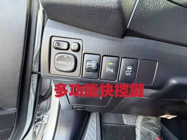 一手車 原廠保養 公里數保證 空間大 好開 好養 家用通勤都滿分  第11張相片