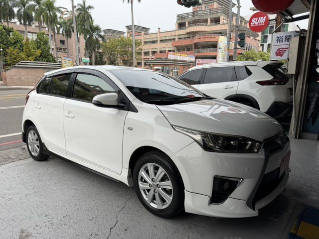 2015 Yaris1.5 S版 一手車 原版件優質車況  原廠保養 升級安卓機 胎壓偵測器  第2張相片