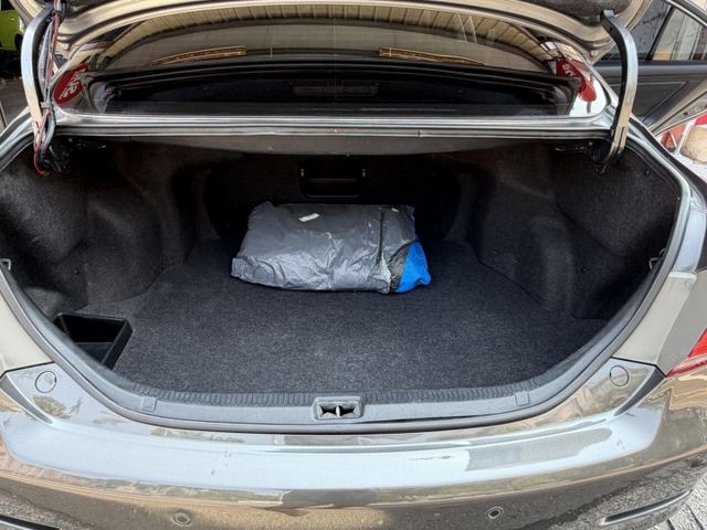 原板件 空間大 引擎穩  家庭通勤都適合  第14張相片