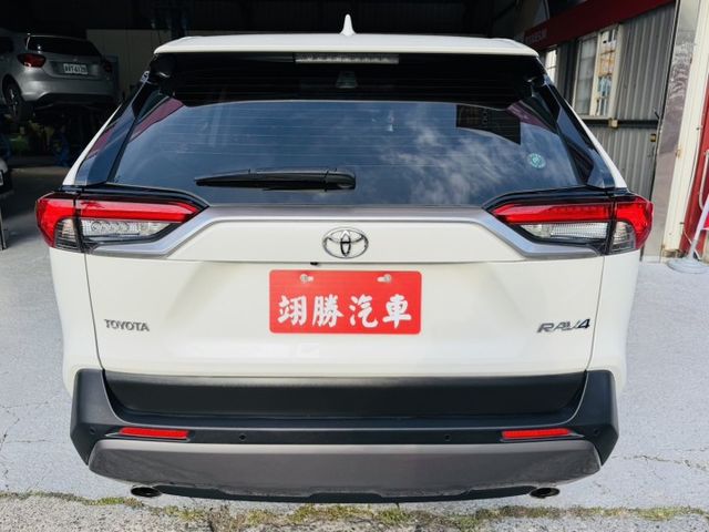 2.0L汽油旗艦版 原廠保養 一手好車 360度環景 電動尾門 電動座椅  高質感休旅 妥善率高  第16張相片