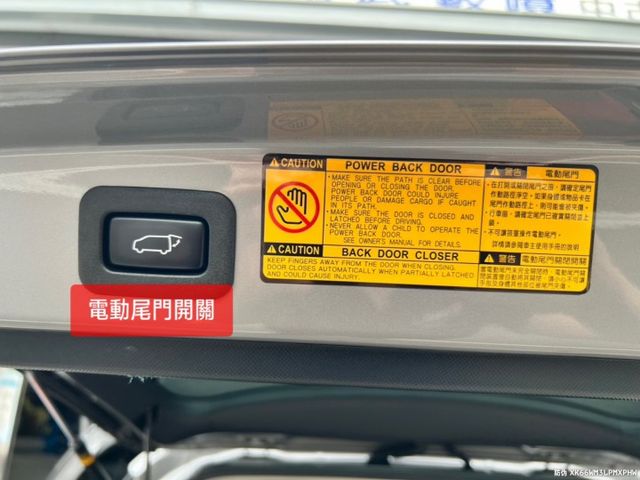 原廠2.4動力 順又耐操 一手車   原板件 七人座超大空間 可保固  第16張相片