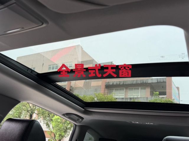 一手車 原板件 認證車 原廠保固中 超低里程 升級安卓機+360環景 一台車開啟戶外生活  第11張相片