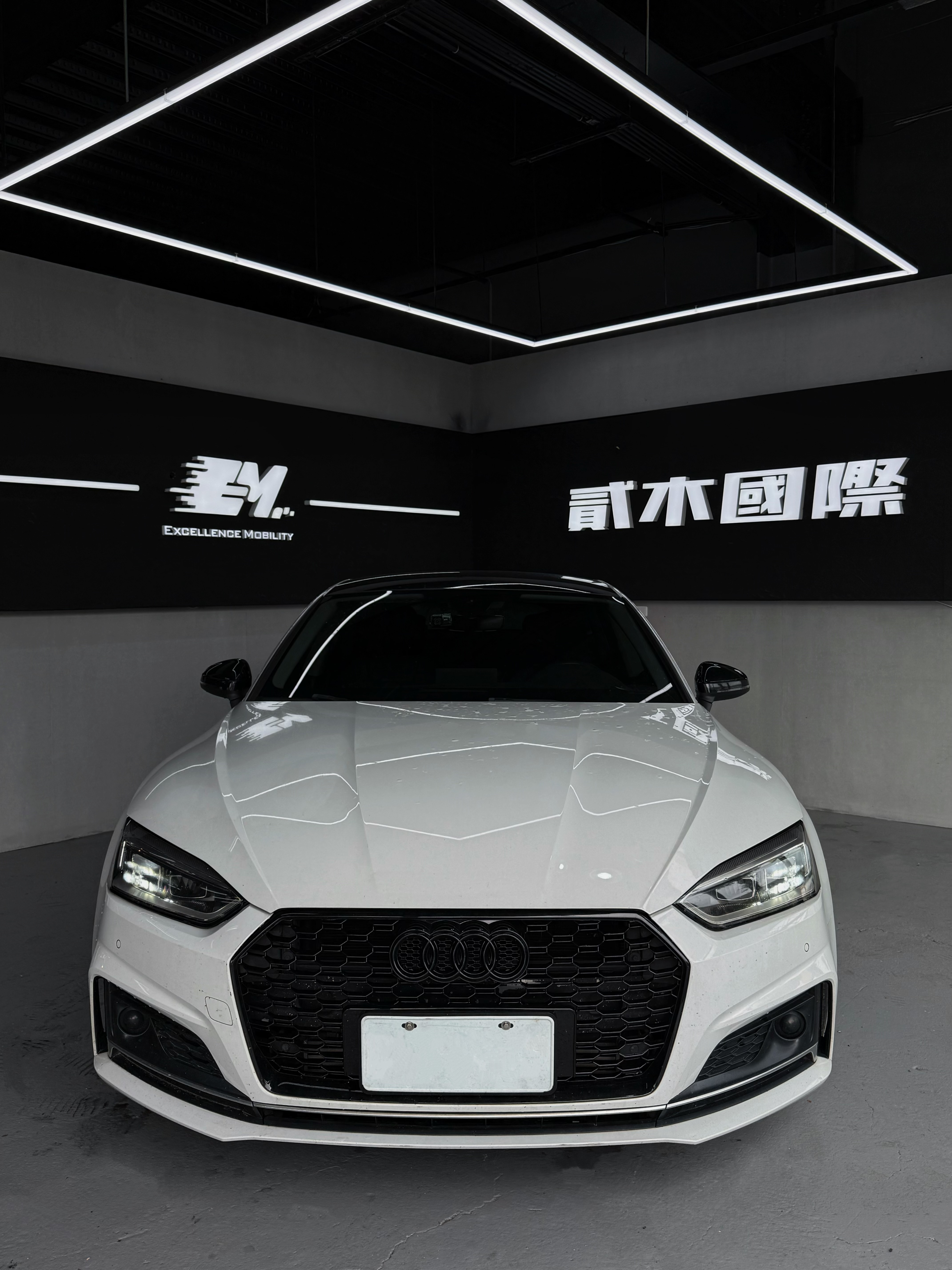 2018 Audi A5 Sportback 40 TFSI S-line  第1張相片