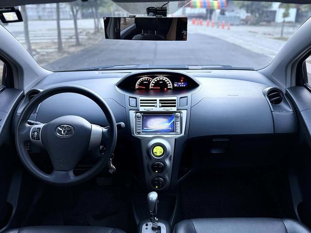 TOYOTA豐田 YARIS  第7張相片