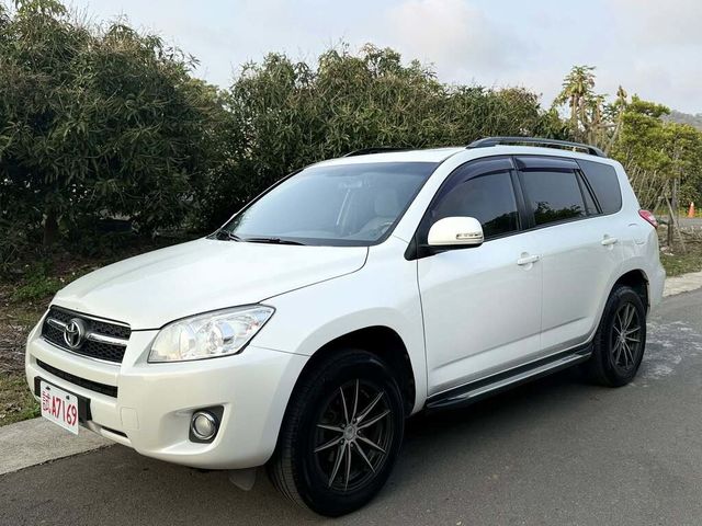 TOYOTA豐田 RAV4  第1張相片