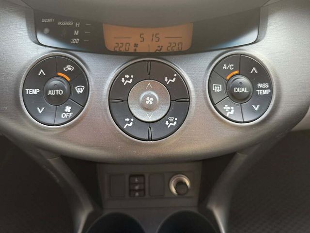 TOYOTA豐田 RAV4  第15張相片