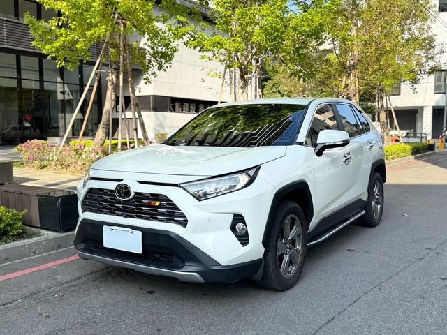 TOYOTA豐田 RAV4  第1張相片