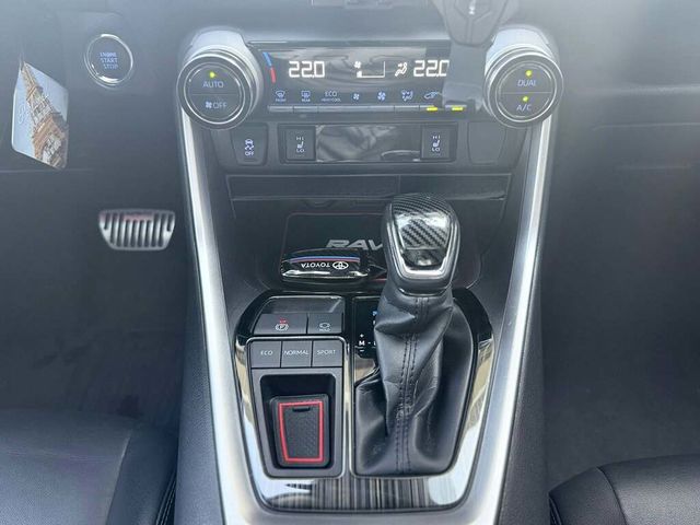 TOYOTA豐田 RAV4  第11張相片