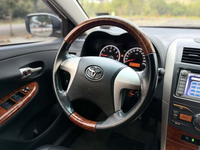 TOYOTA豐田 ALTIS  第8張相片