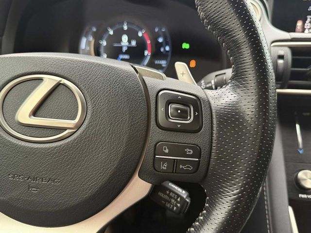 LEXUS凌志 IS 300  第8張相片