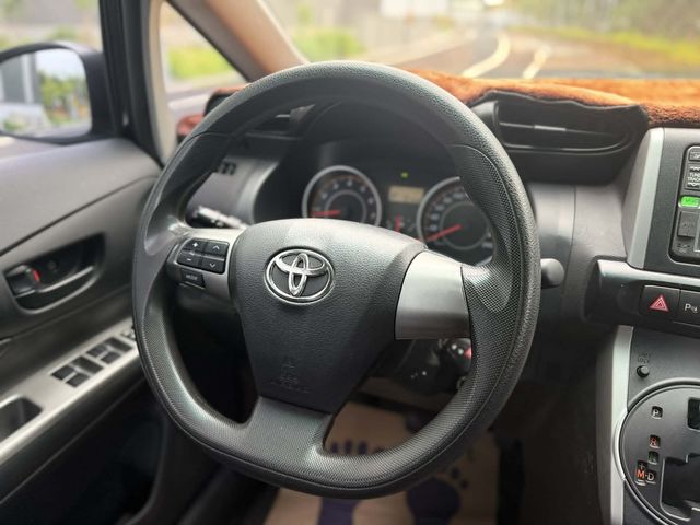 TOYOTA豐田 WISH  第10張相片