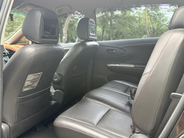TOYOTA豐田 WISH  第15張相片