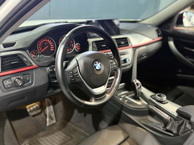 BMW寶馬 320I SPORT LINE  第5張相片