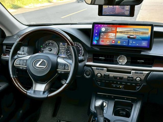 2015 ES200 最頂級版本 升級全速域跟車 加大安卓機/Carplay 來電更優惠  第3張相片