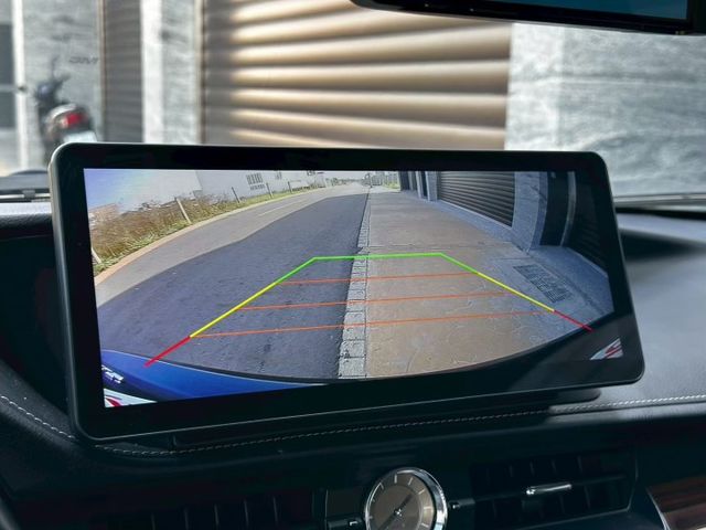 2015 ES200 最頂級版本 升級全速域跟車 加大安卓機/Carplay 來電更優惠  第6張相片