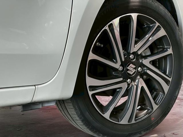 2022 Switf GLX 油電版 1.2 省油省稅輕油電 2026最新價格 喜歡好談 來電優惠多少看感覺  第6張相片