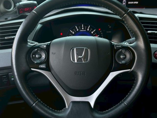 2014 CIVIC K14 熱門年輕人代步車 來電詢問更優惠  第7張相片