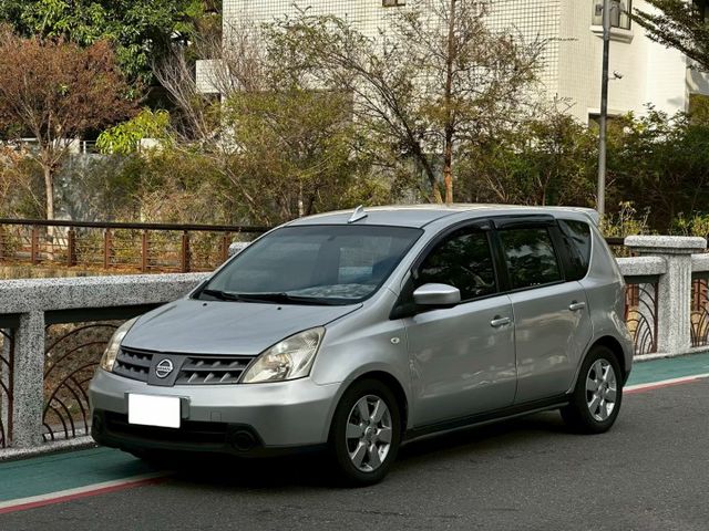 2013 Livina 樂米娜 全車原版件 來電更優惠  第1張相片