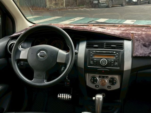 2013 Livina 樂米娜 全車原版件 來電更優惠  第4張相片