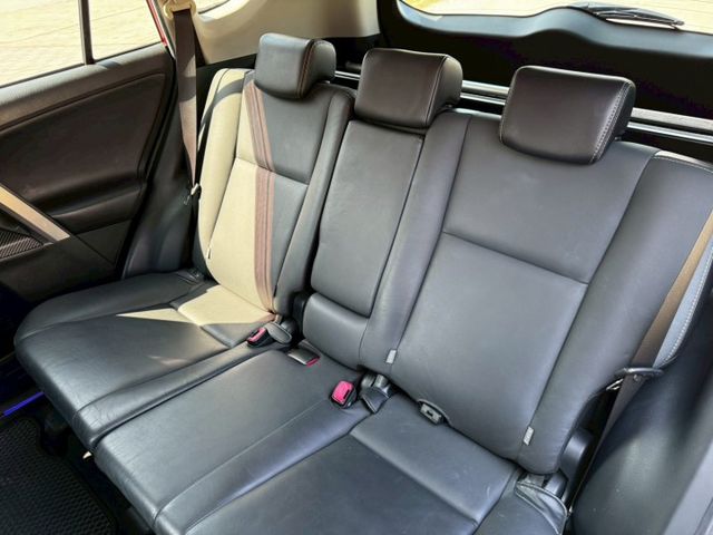 2015 TOYOTA RAV4 里程僅4.6萬 原鈑件 輪胎剛換新  第5張相片