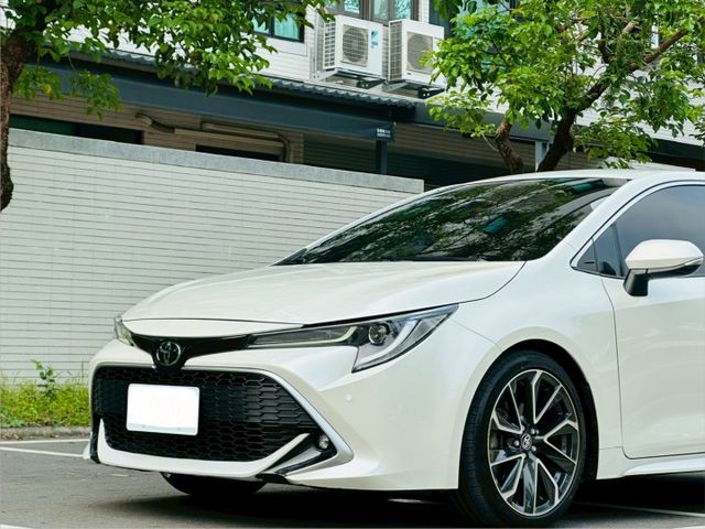 2019 Auris 配備滿滿 有特仕加裝跟Garmin影音  第4張相片