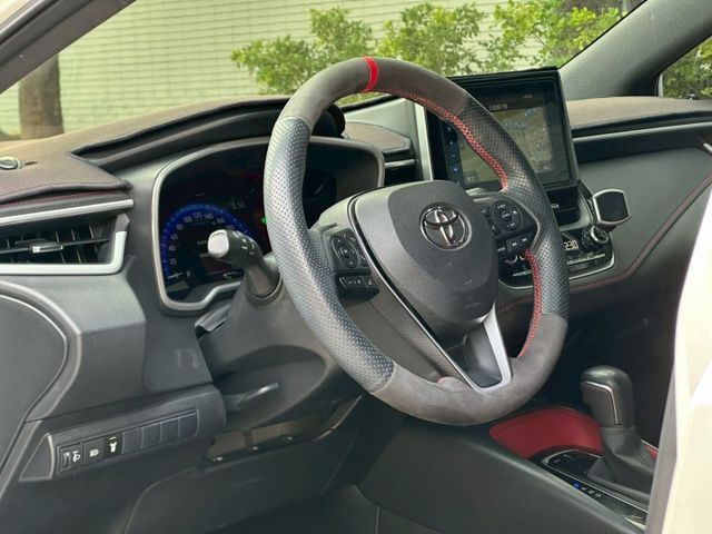 2019 Auris 配備滿滿 有特仕加裝跟Garmin影音  第6張相片