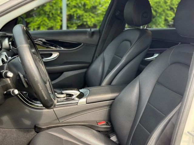2015 BenZ C180 有改前水箱罩 車況漂亮  第8張相片