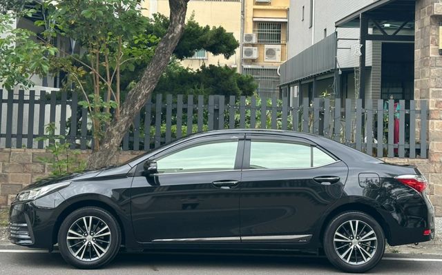 2017 ALTIS 原鈑件  第2張相片