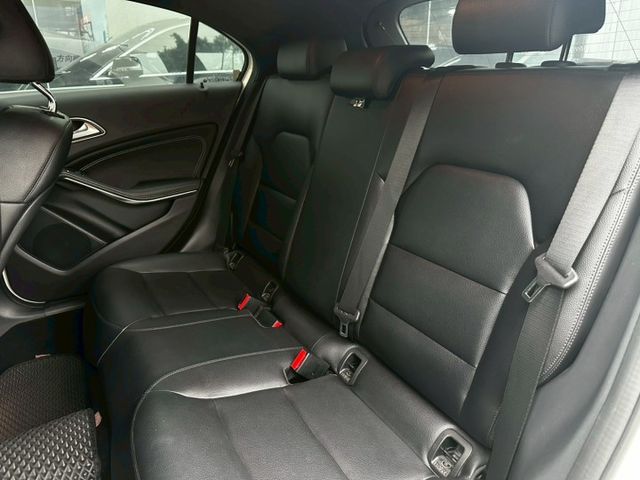 2014 A180 車況漂亮 進口代步 喜歡好談  第6張相片