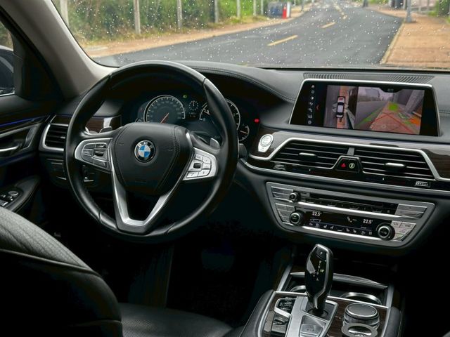 BMW 730I 車況很好 不怕你看 喜歡好談  第5張相片