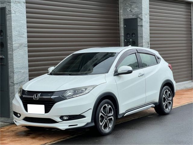 2017 Honda HR-V S版｜原鈑件｜LED 頭燈｜耐操好養．都會休旅｜39 萬  第1張相片