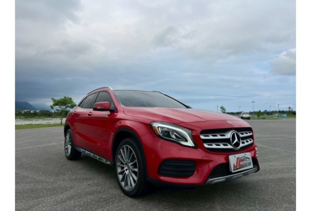 2019年GLA250 2.0 AMG 跑2.8萬  第3張相片