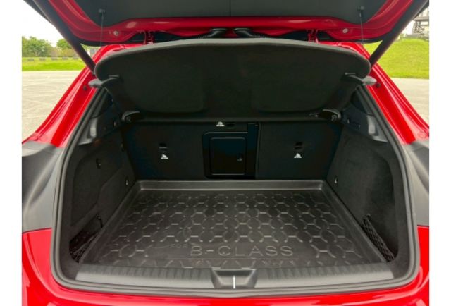 2019年GLA250 2.0 AMG 跑2.8萬  第16張相片