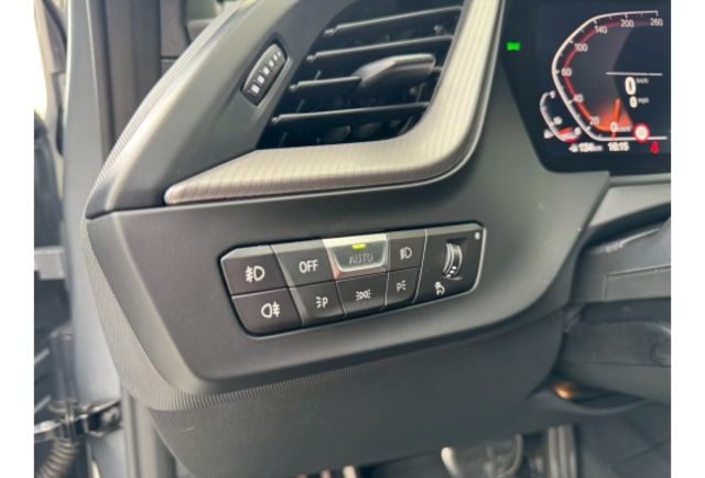 BMW 118I  第9張相片