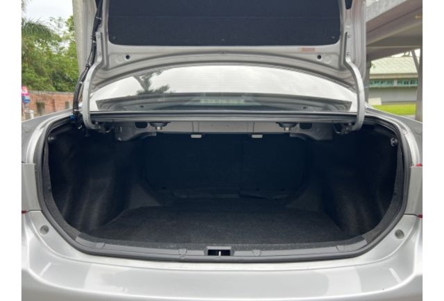 2010年 Altis 1.8 跑21萬  第7張相片