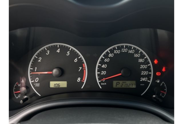 2010年 Altis 1.8 跑21萬  第12張相片