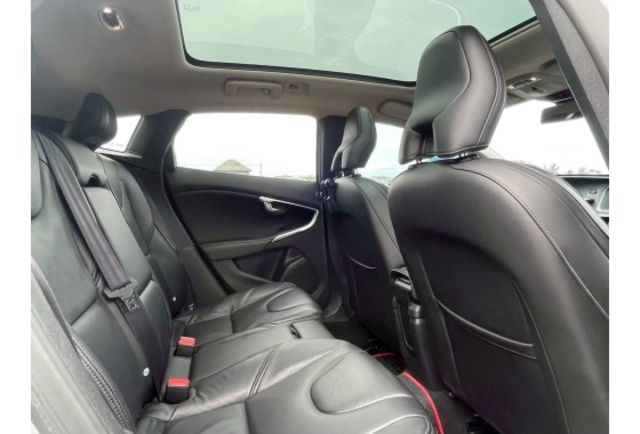 Volvo V40  第4張相片