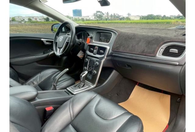 Volvo V40  第5張相片