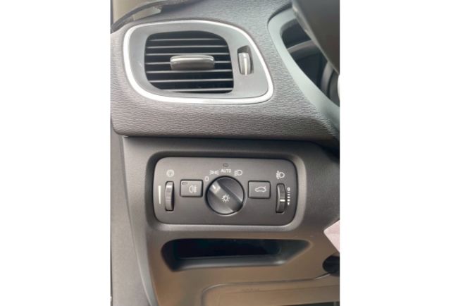 Volvo V40  第9張相片