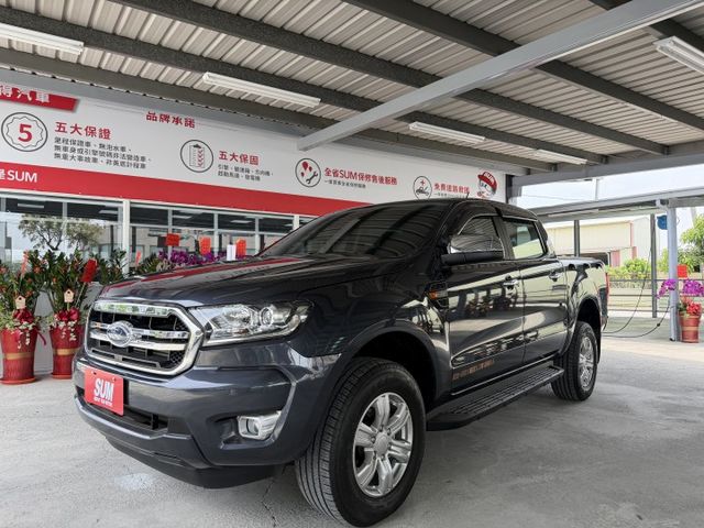 全車原版件、五人座貨車、4x4 柴油引擎 定速巡航、恆溫空調、循跡防滑、待速熄火  第1張相片