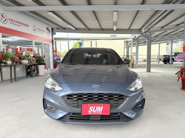 都市小鋼炮、俐落五門掀背車、跟車系統、手機無線充電盤、APPLE CARPLAY  第3張相片