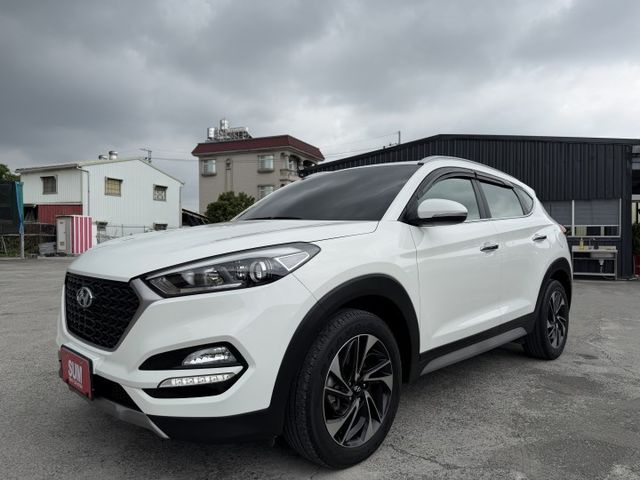 全車原版件 、1.6渦輪增壓、衛星導航、抬頭顯示器、電動椅、定速巡航、IKEY免鑰匙  第1張相片
