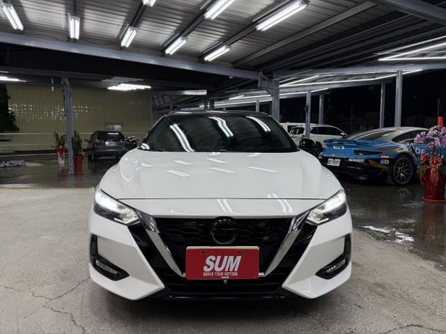 自動跟車系統、環景系統、盲點偵測、定速巡航 車道偏離警示、Appel CarPlay  第5張相片