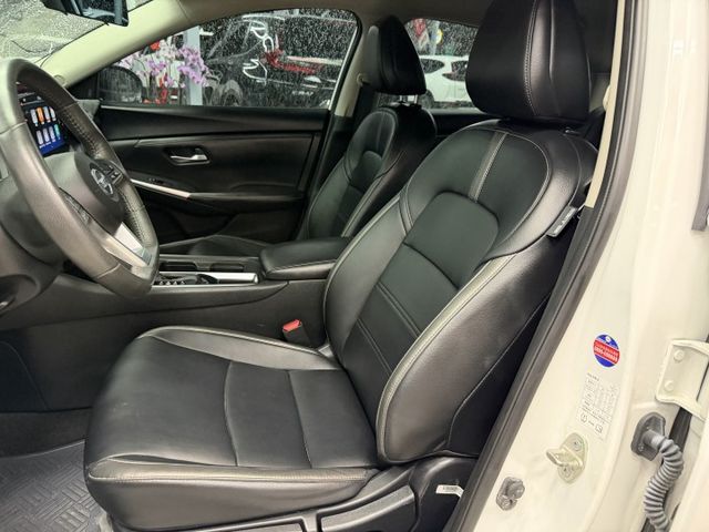 自動跟車系統、環景系統、盲點偵測、定速巡航 車道偏離警示、Appel CarPlay  第9張相片